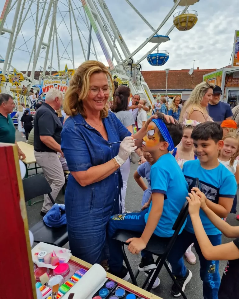 Kinderschminken auf Märkten und Messen