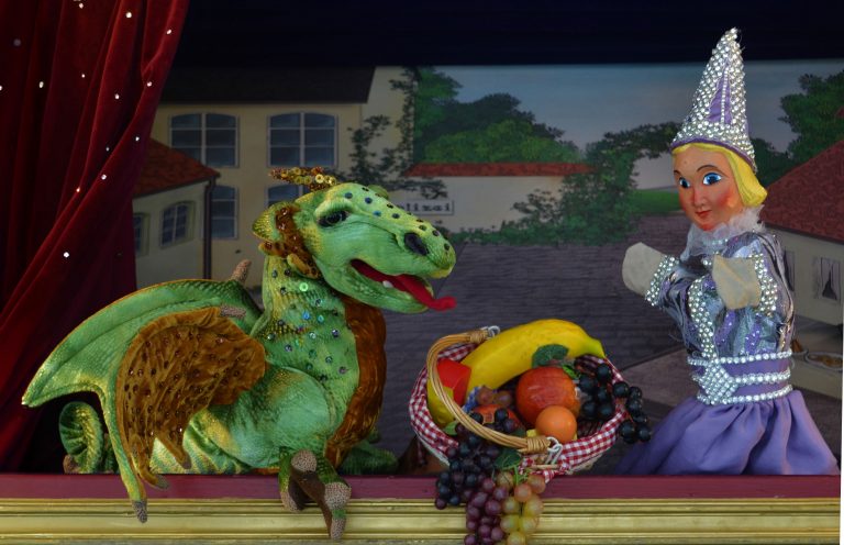 Puppentheater mit Kinderschminken buchen